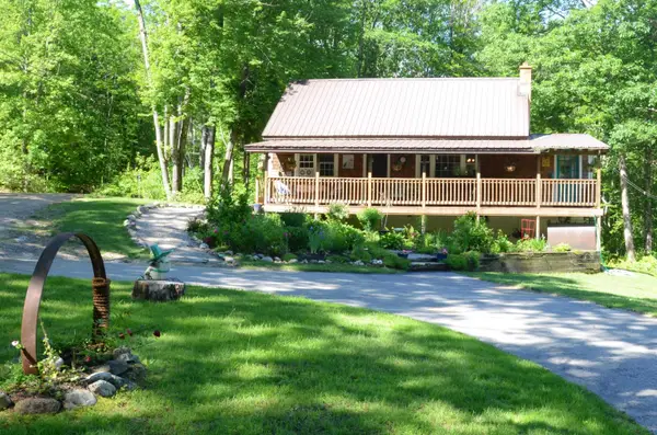 34 West Range Road, Effingham, NH 03882