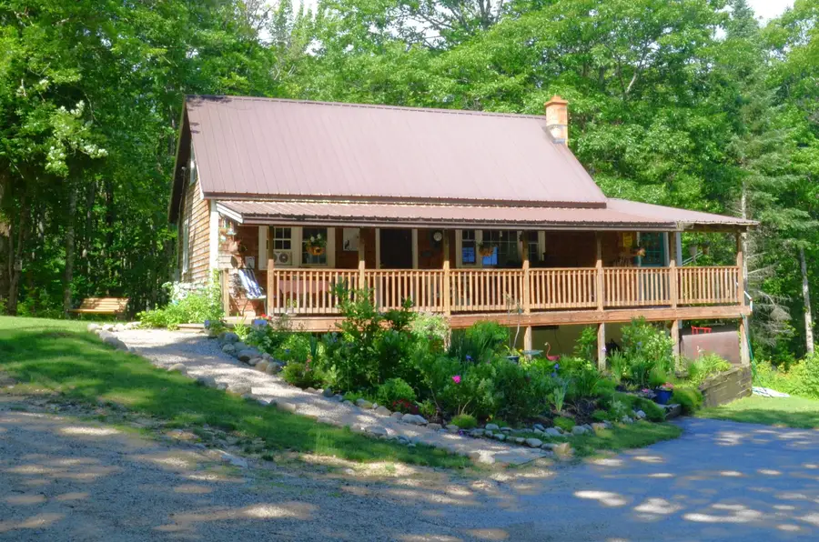 34 West Range Road, Effingham, NH 03882 - #2