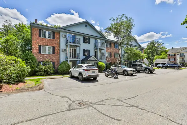 9 Northbrook Drive #904, Manchester, NH 03102