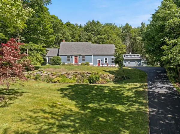 26 Jessica Lane, New Boston, NH 03070