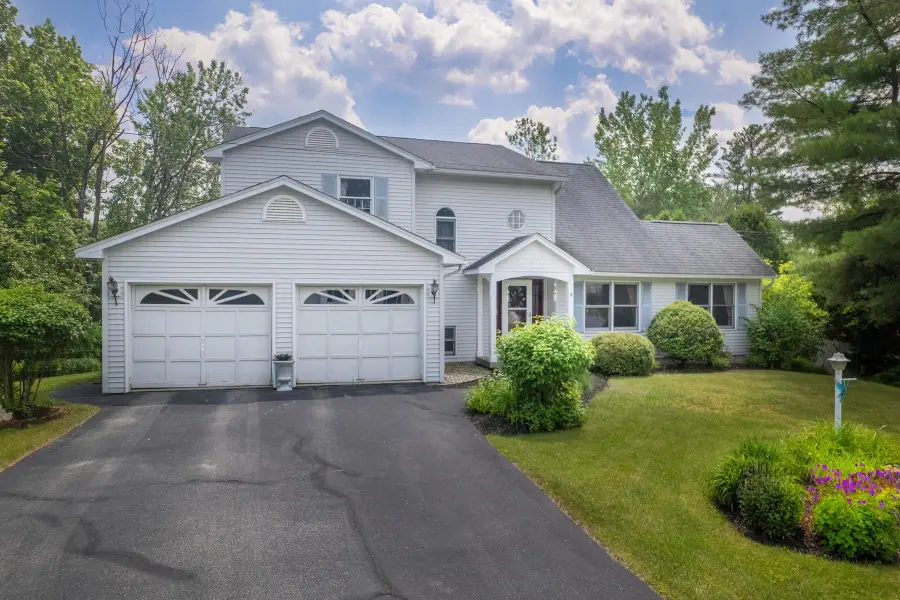 6 Moon Brook Drive, Rutland, VT 05701 - #2