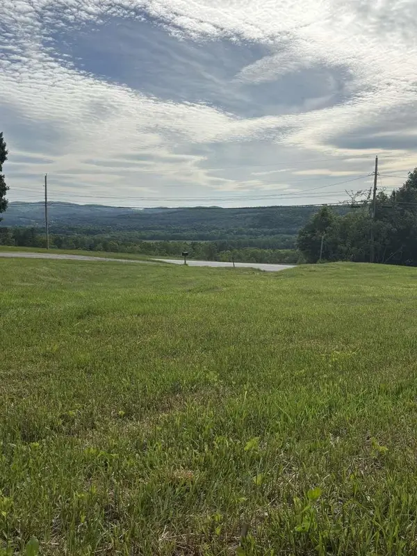 6 Dartsmouth College Highway, Haverhill, NH 03765