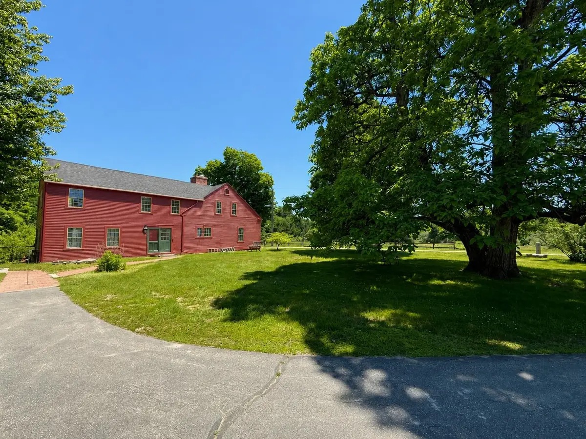 1 Smith Lane, Amherst, NH 03031 - #1