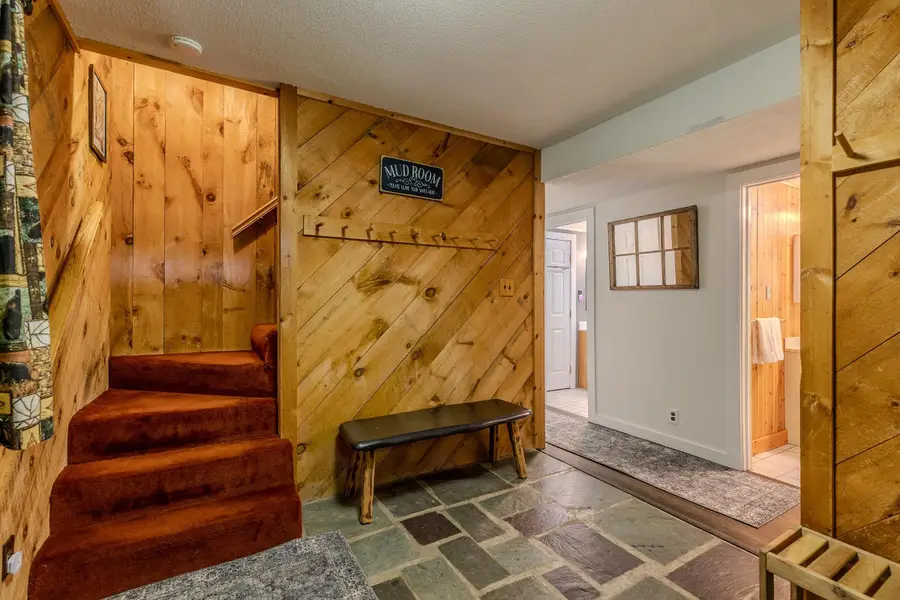 202 Twin Brook Circle, Londonderry, VT 05155 - #3