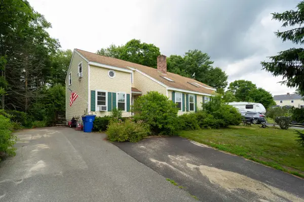 1-A Karen Lane, Londonderry, NH 03053