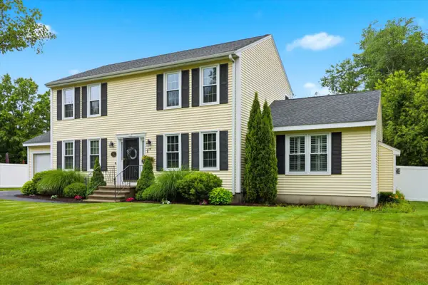 69 Mallard Point Road, Merrimack, NH 03054