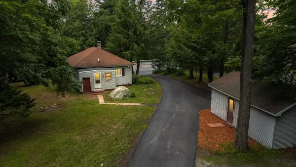 1615 Hooksett Road, Hooksett, NH 03106