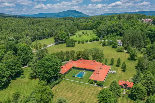 2236 River Road, Manchester, VT 05255