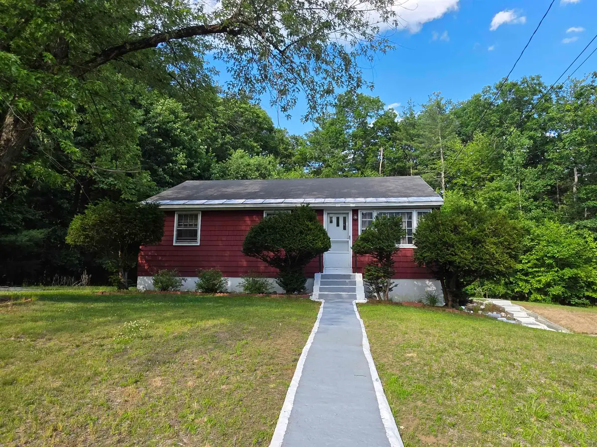 9 Louise Drive, Litchfield, NH 03052 - #1