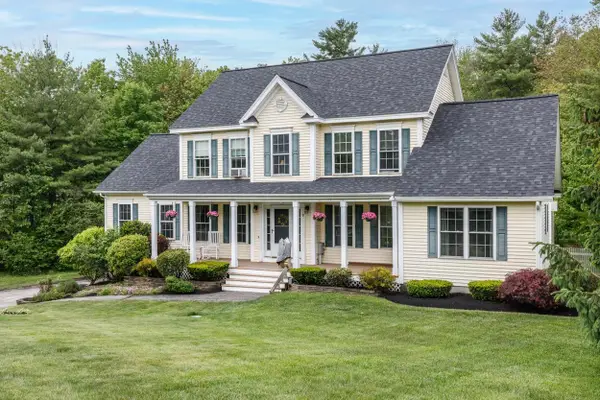 9 Misty Lane, Hooksett, NH 03106