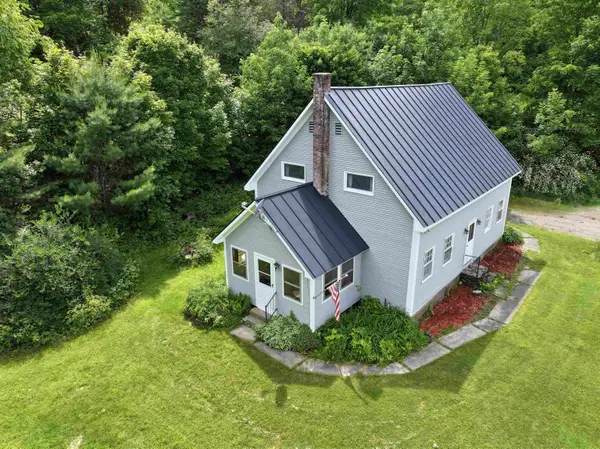 1723 Lightening Ridge Road, Calais, VT 05650