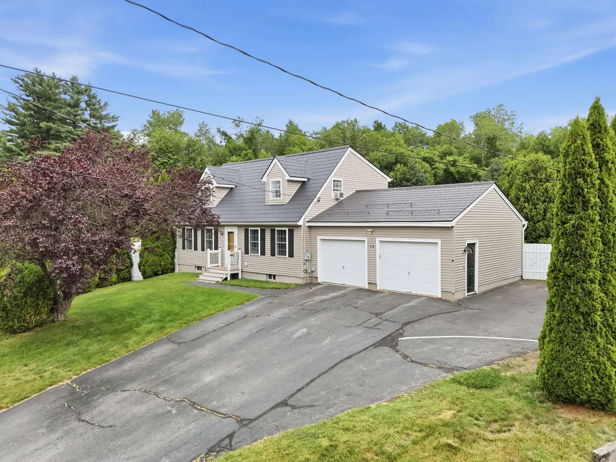 14 Brittany Circle, Pembroke, NH 03275 - #1