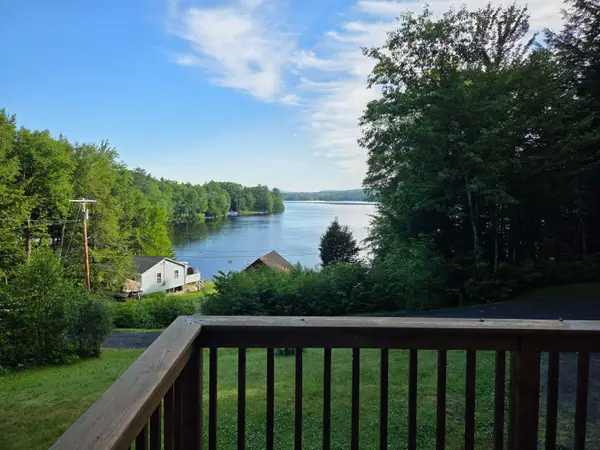 194 Algonquin Road, Enfield, NH 03748