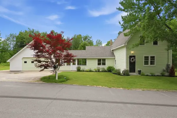 148 E Holderness Road, Holderness, NH 03245