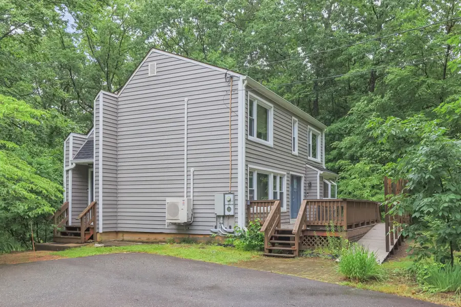 20 Redfield Circle, Derry, NH 03038-4839 - #3