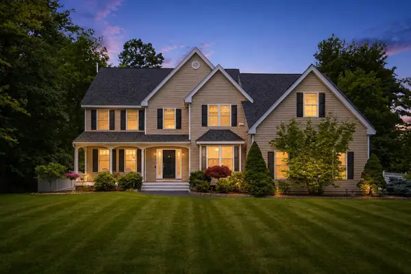 3 Taconic Drive, Merrimack, NH 03054