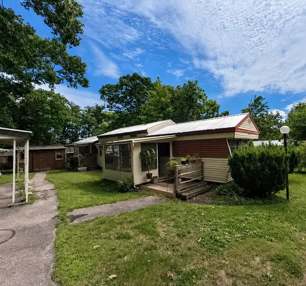 1 South Cranberry Lane, Rochester, NH 03867