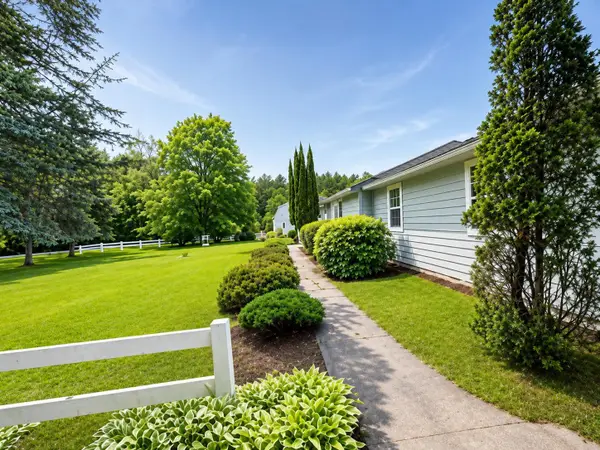 301 Shaker Street, New London, NH 03257