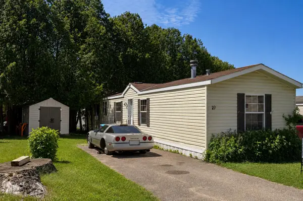 19 Sixth Street, Colchester, VT 05446