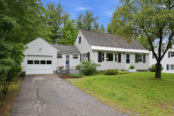 5 Dover Street, Concord, NH 03301