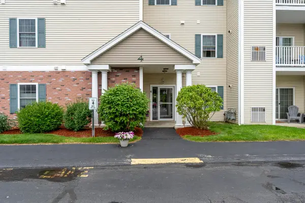 65 Fordway Ext Boulevard #202, Derry, NH 03038