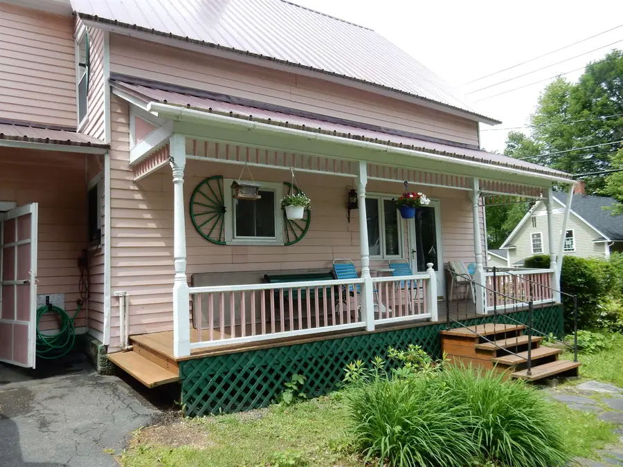 425 West Main Street, Newport, VT 05855 - #3