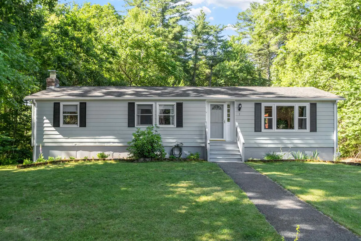 7 Al Street, Derry, NH 03038 - #1