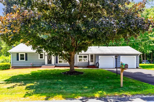 43 Bluff Street, Salem, NH 03079