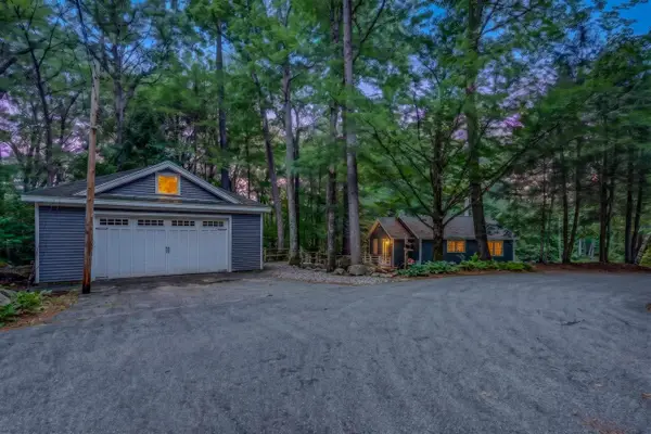 32 Stoney Brook Road, Hebron, NH 03241