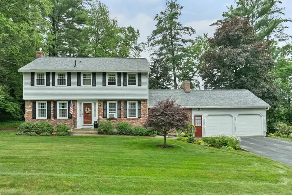15 Spencer Drive, Nashua, NH 03062