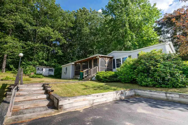 42  Gooseberry Circle, Rochester, NH 03867