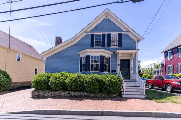 112 New Castle Avenue, Portsmouth, NH 03801