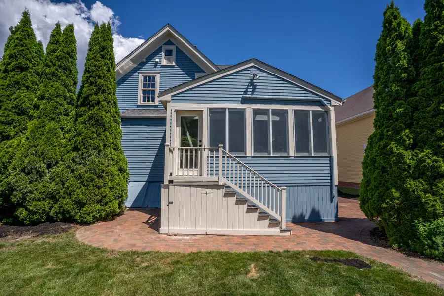 112 New Castle Avenue, Portsmouth, NH 03801 - #3