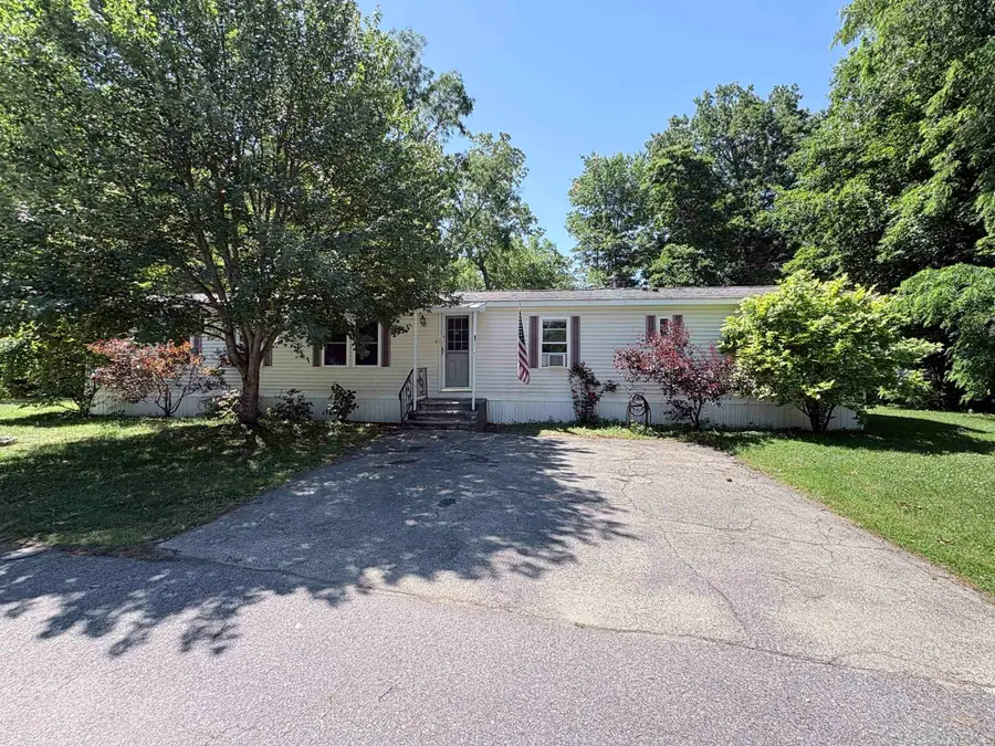 1 Oak Court, Seabrook, NH 03874 - #3