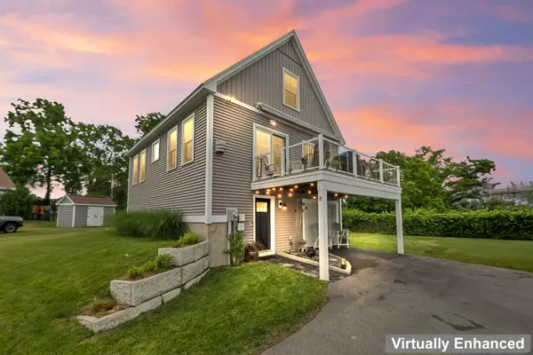 8 Heaphy Lane, Dover, NH 03820