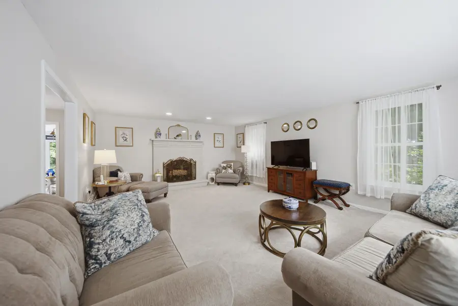 22 Hazelnut Lane, Londonderry, NH 03053 - #2
