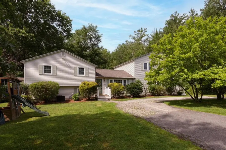 9 Severance Drive, Londonderry, NH 03053 - #3