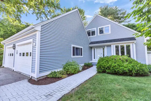 555 Straw Hill Road, Manchester, NH 03104