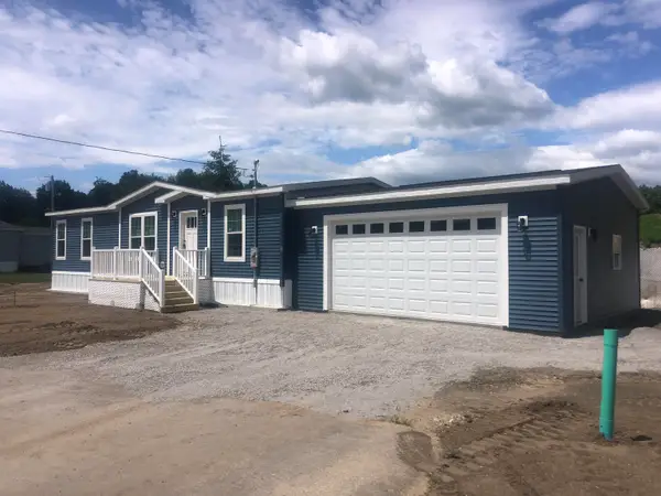 3 Edmund Meadow Lane, Hampstead, NH 03841