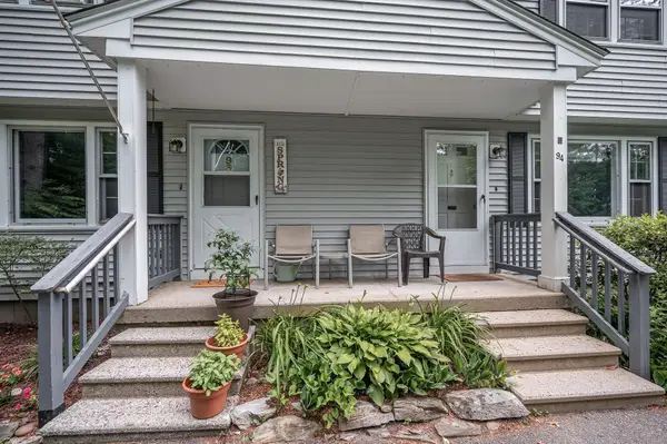 94 Granite Street, Londonderry, NH 03053