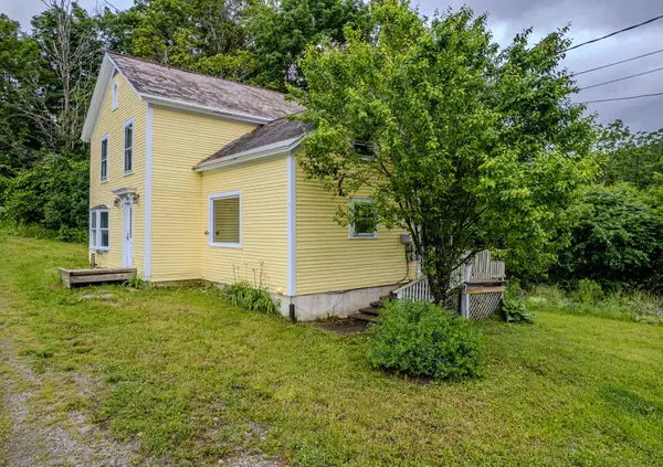 40 East Street, Middletown Springs, VT 05757