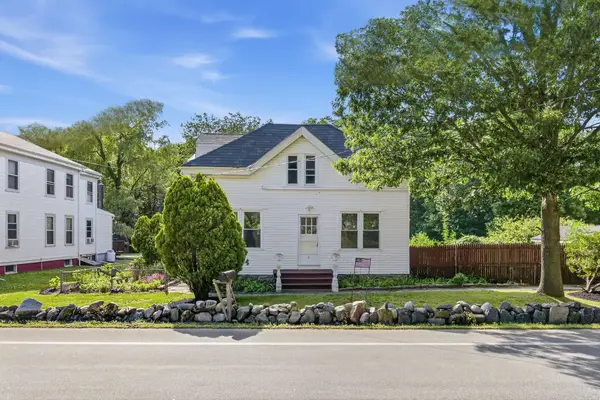 8 Newton Road, Plaistow, NH 03865