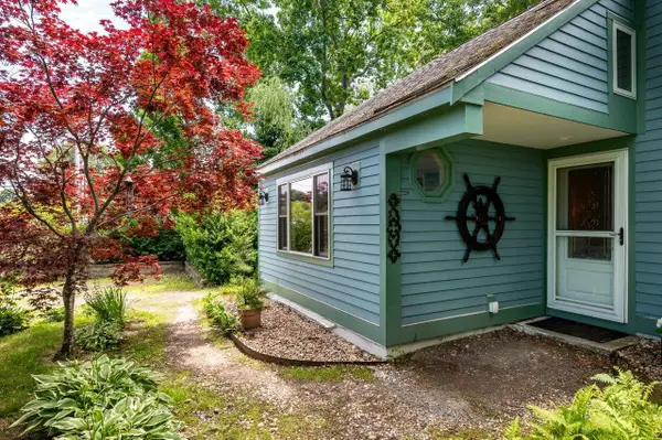 25 Bonair Avenue, Hampton, NH 03842
