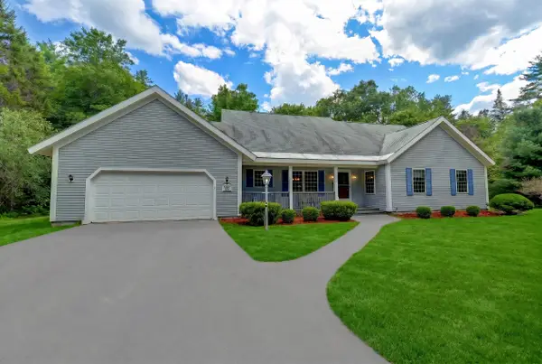 407 Dandiview Road, Conway, NH 03860