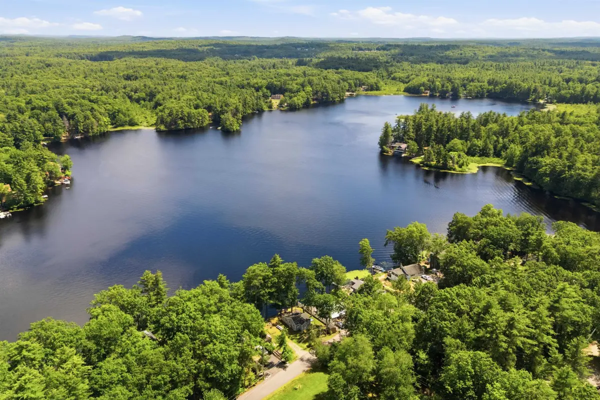32 N Shore Road, Sandown, NH 03873 - #1