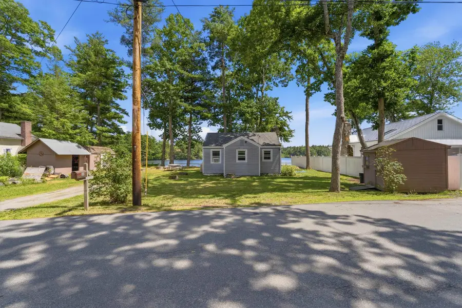 32 N Shore Road, Sandown, NH 03873 - #3