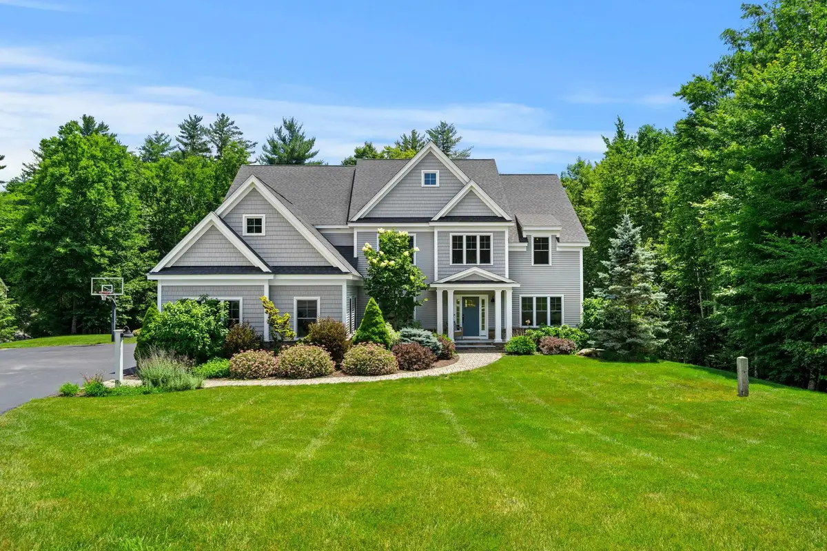 32 Settlers Court, Bedford, NH 03110 - #1