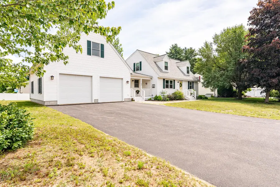 477 Stockdale Circle, Rollinsford, NH 03869 - #2