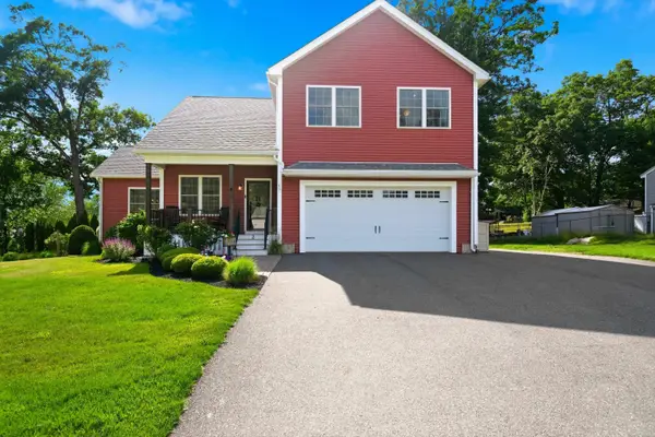 2 Merrill Street, Hudson, NH 03051