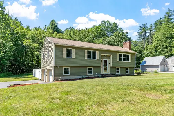 25 Sawyer Avenue, Atkinson, NH 03811